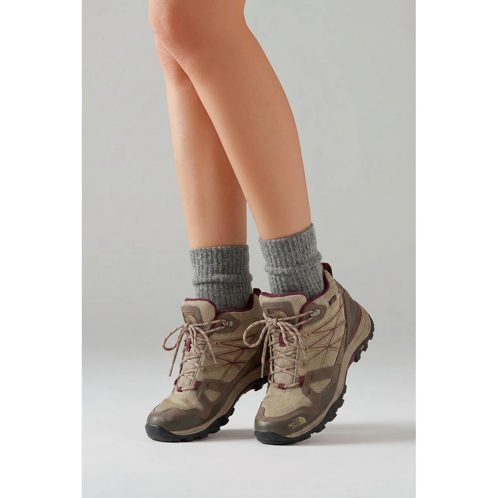 The North Face Hedgehog Fastpack GORE-TEX Hiking Shoes Tan Maroon Womens 7